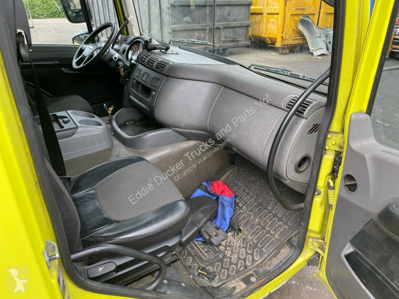 قطع غيار الآليات الثقيلة DAF DAY CAB COMPLETE