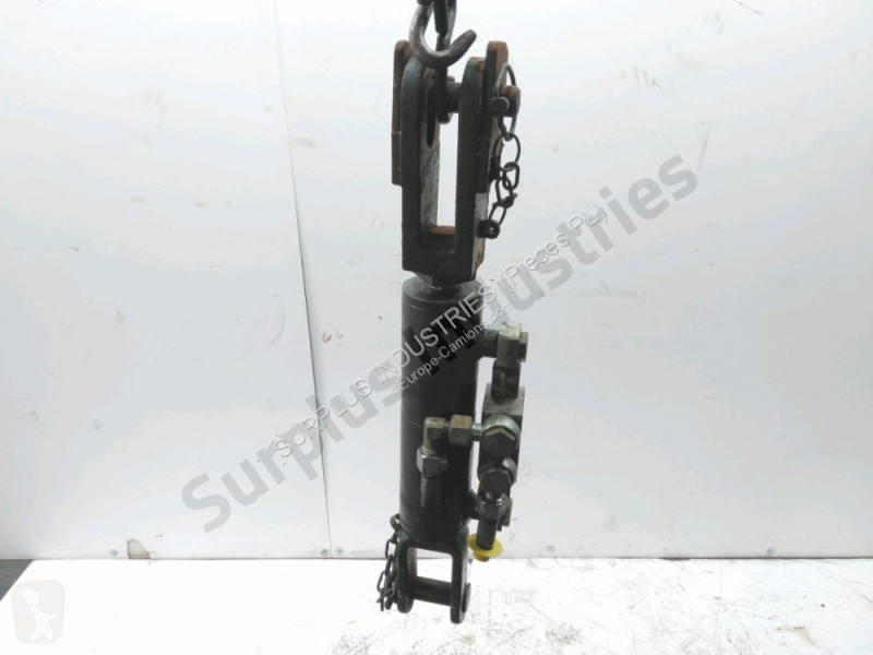 قطع غيار الآليات الثقيلة Claas ELIOS 230