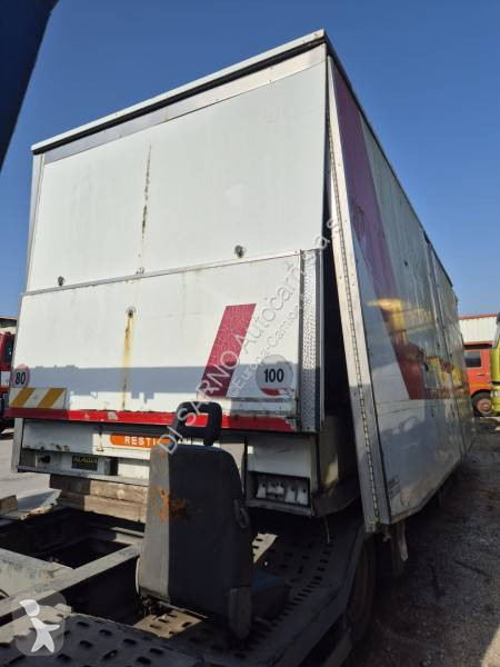 قطع غيار الآليات الثقيلة Iveco