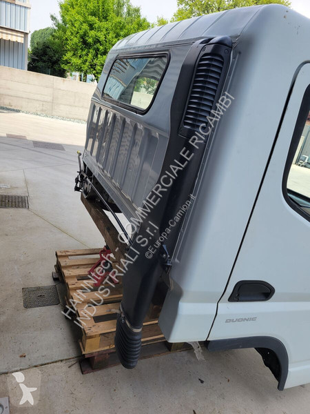 قطع غيار الآليات الثقيلة Mitsubishi Fuso CANTER...