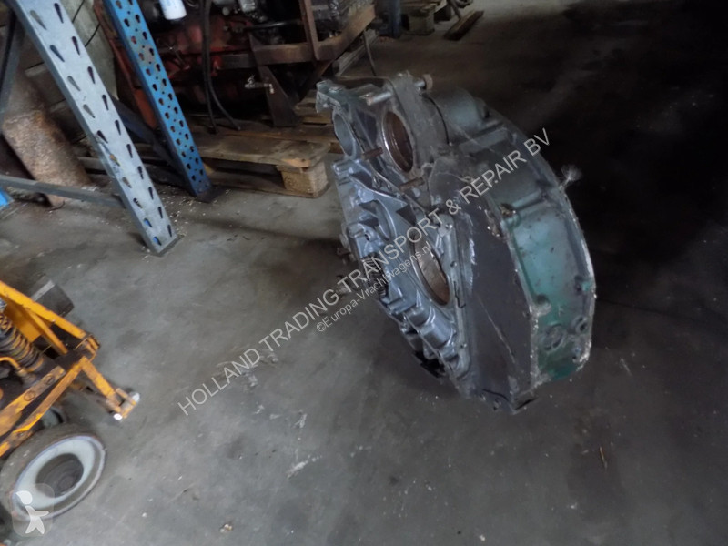 قطع غيار الآليات الثقيلة Mercedes krukas MB V8