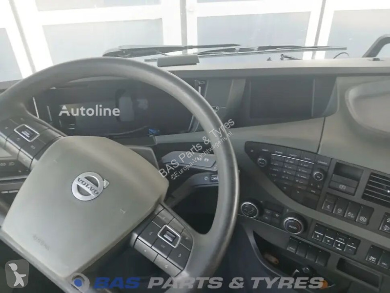 قطع غيار الآليات الثقيلة Volvo
