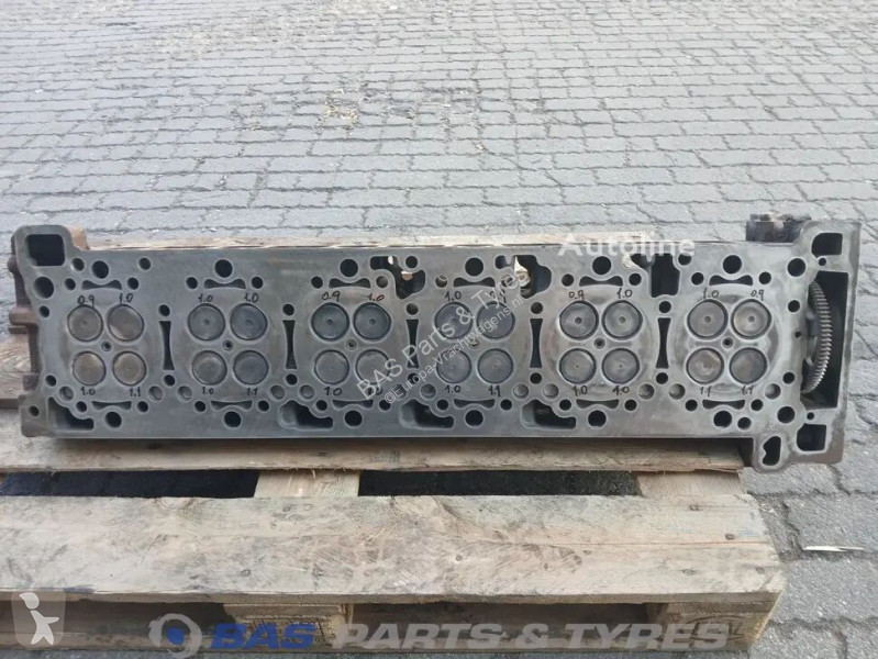 قطع غيار الآليات الثقيلة Mercedes Cylinderhead...