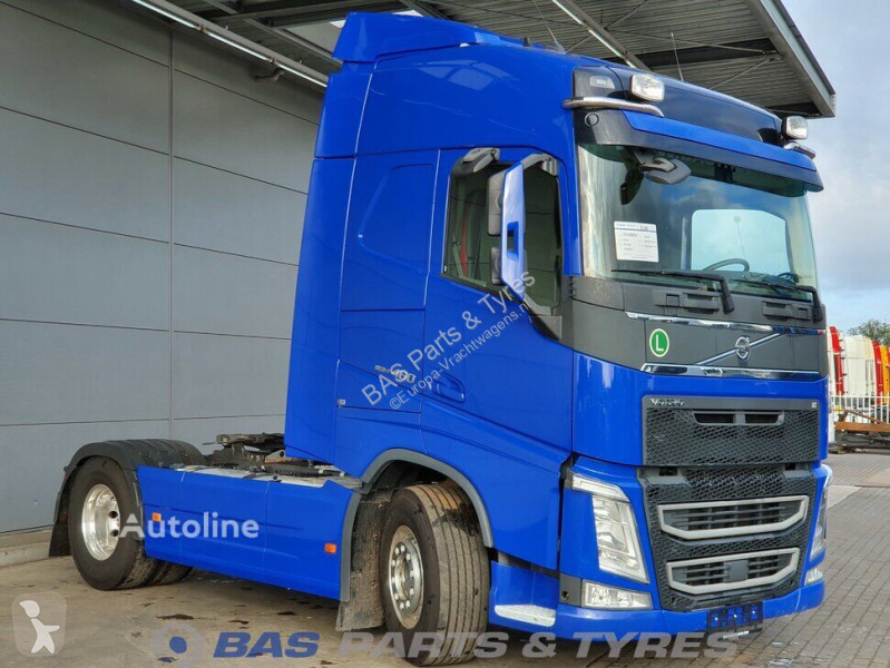 قطع غيار الآليات الثقيلة Volvo