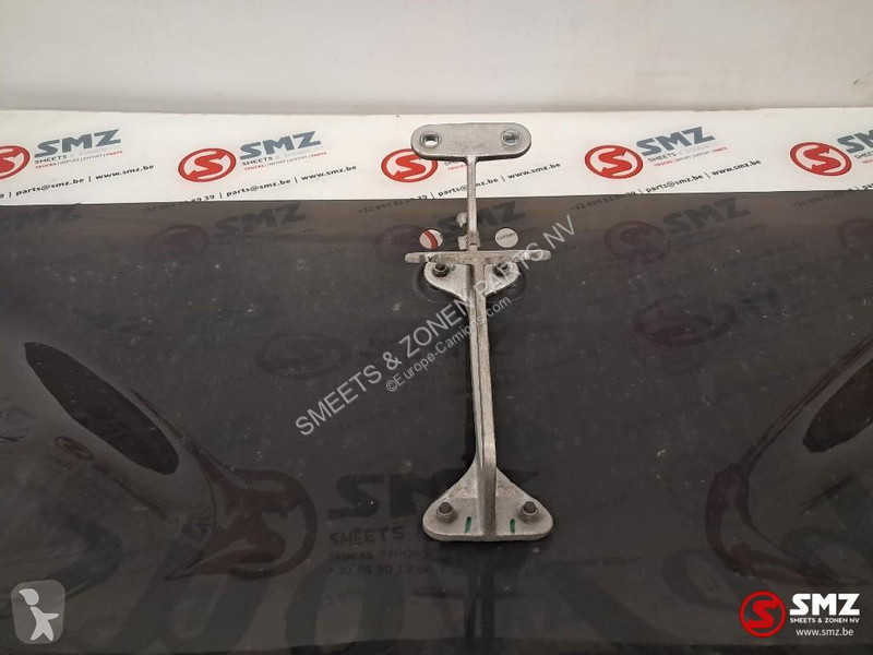 قطع غيار الآليات الثقيلة Renault Occ zonneklep...