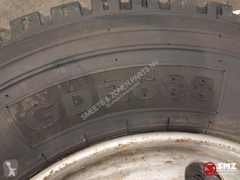 قطع غيار الآليات الثقيلة  Occ vrachtwagenband...