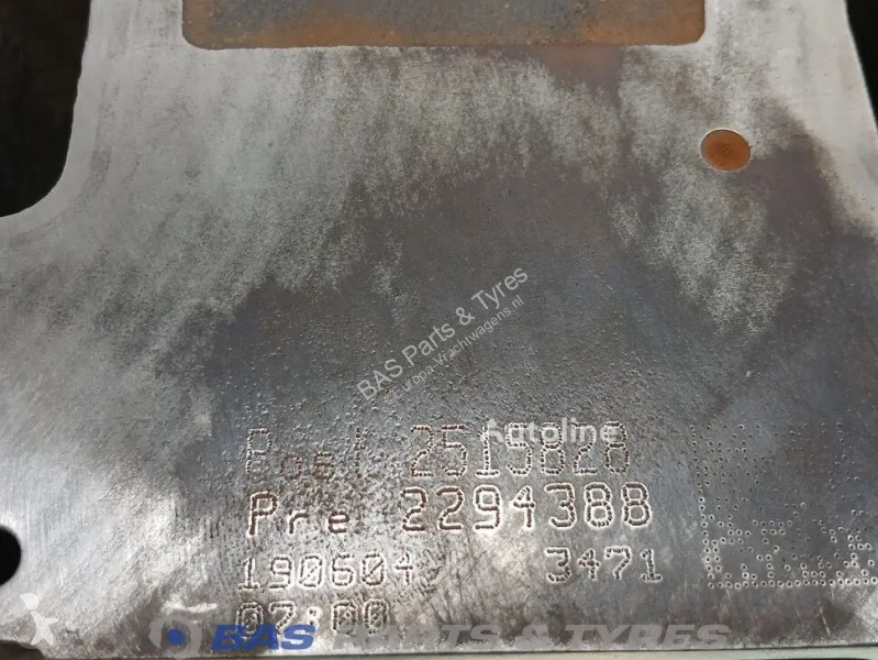 قطع غيار الآليات الثقيلة Scania Cylinderhead...