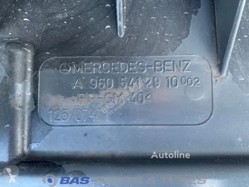 قطع غيار الآليات الثقيلة Mercedes