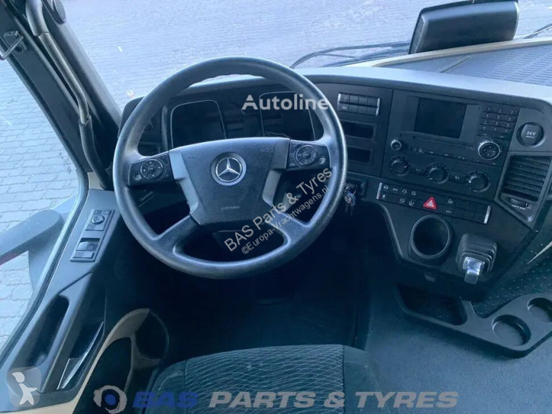 قطع غيار الآليات الثقيلة Mercedes