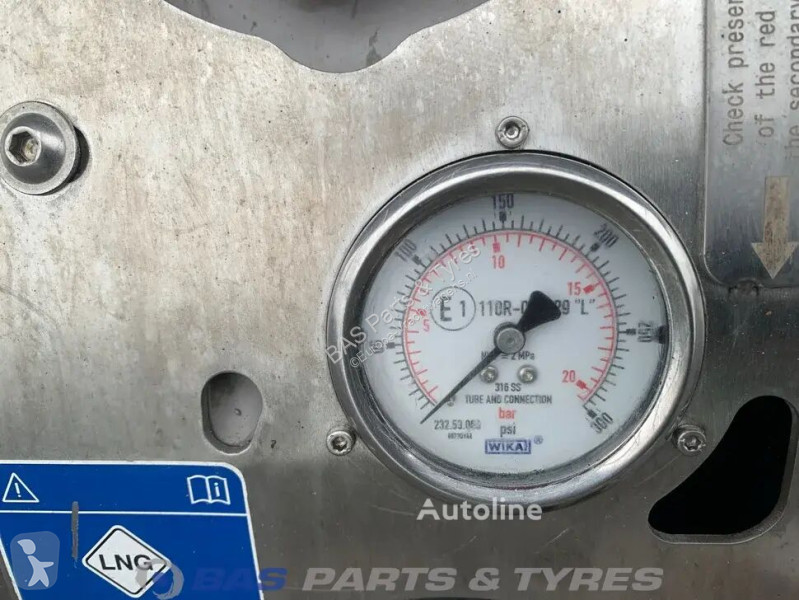 Teherautó-alkatrészek Scania LNG tank 340 Liter