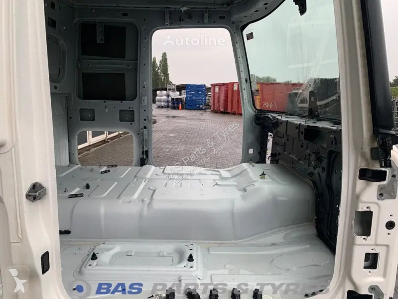 Запчасти для грузовика Renault T-Serie Sleeper...