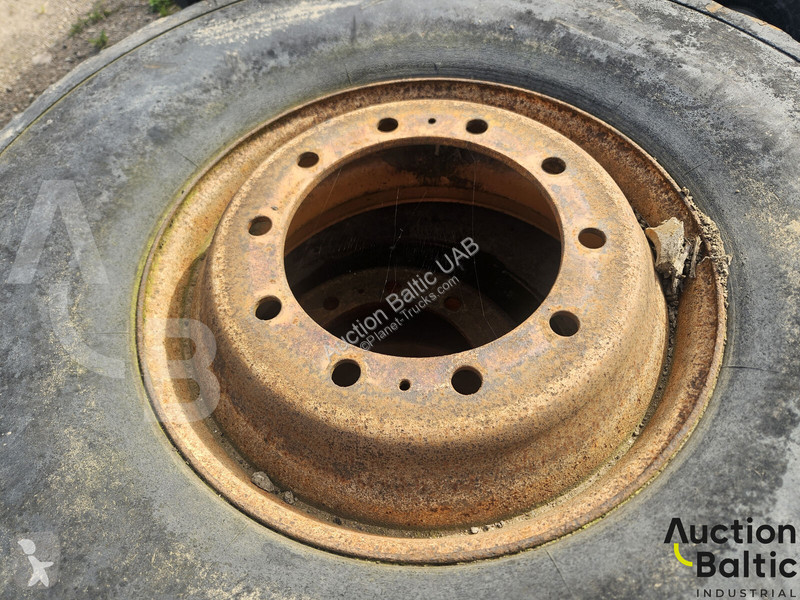 Teherautó-alkatrészek  tyres with rims