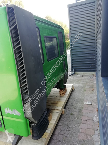 Pezzi di ricambio per mezzi pesanti Iveco...