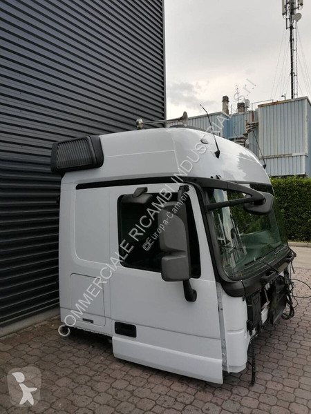 قطع غيار الآليات الثقيلة Mercedes ACTROS MEGA...