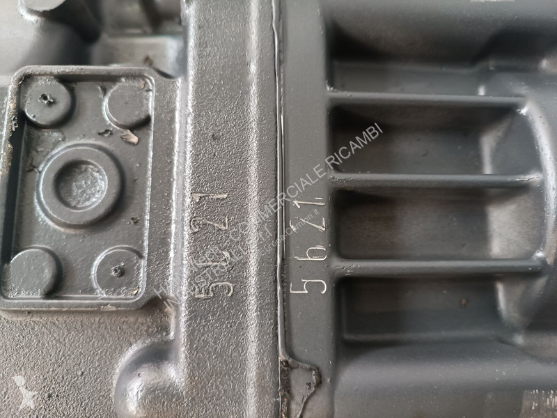 Pièces poids lourds Mercedes G211-12