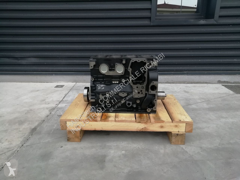 قطع غيار الآليات الثقيلة Iveco F4BE0454 WITH...