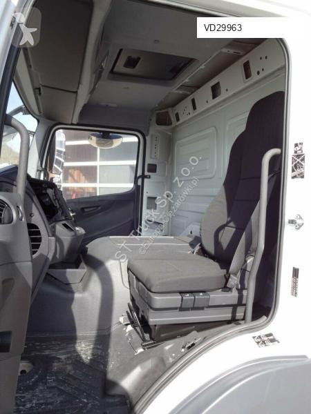 Náhradní díly pro kamiony Mercedes Cabine pour...