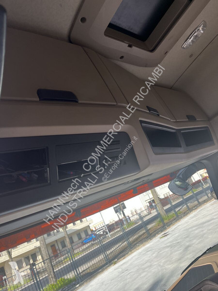 Mercedes ACTROS 2500mm GIGA SPACE truck part