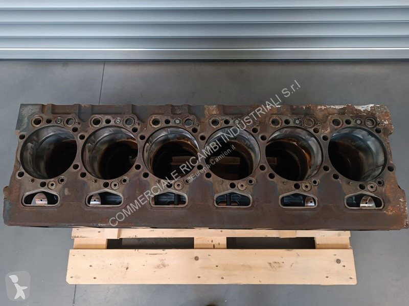 قطع غيار الآليات الثقيلة Scania