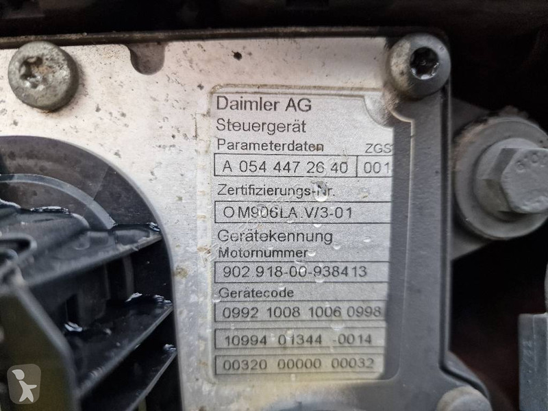 Náhradní díly pro kamiony Mercedes OM906.V/3-01