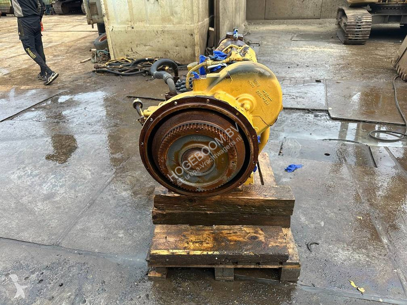 Reservdelar lastbilar Caterpillar hydrolic pump...