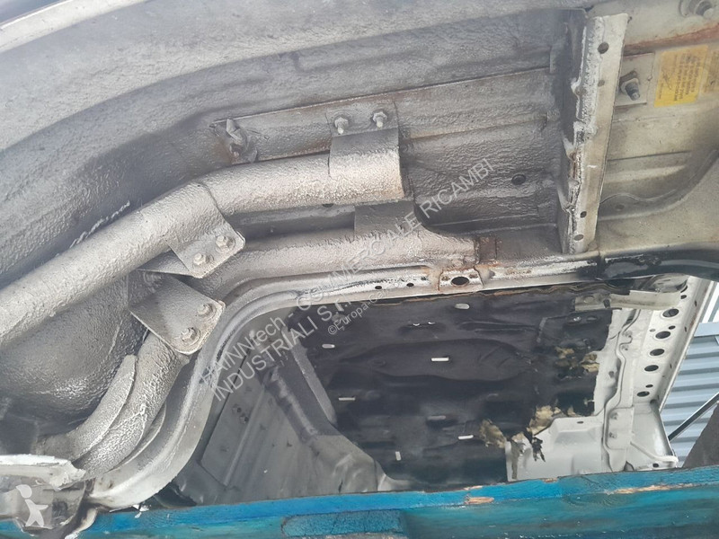 Náhradní díly pro kamiony Nissan 2697 2^ Serie