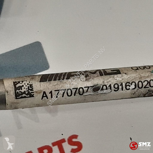 قطع غيار الآليات الثقيلة Mercedes Occ lot...