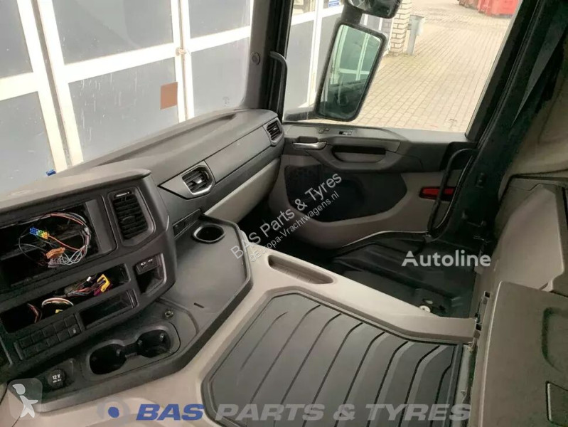 قطع غيار الآليات الثقيلة Scania