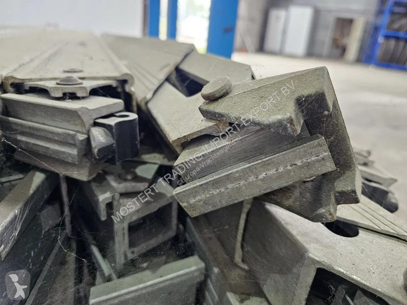 قطع غيار الآليات الثقيلة Schmitz Cargobull...
