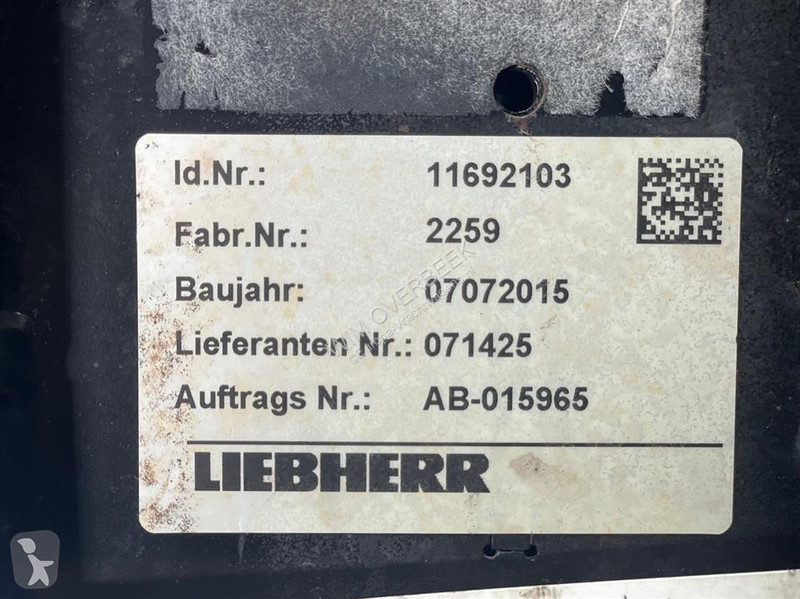 قطع غيار الآليات الثقيلة Liebherr...