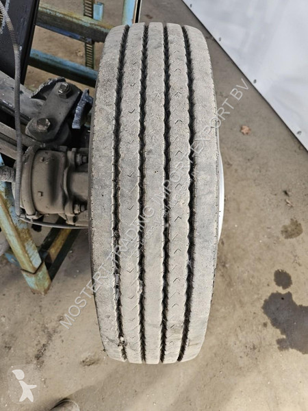 Pezzi di ricambio per mezzi pesanti Mercedes...