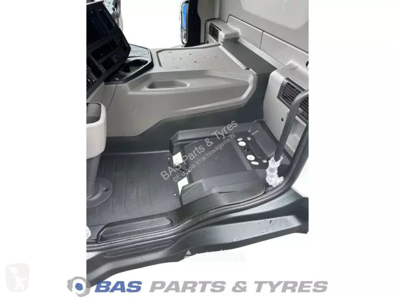 قطع غيار الآليات الثقيلة Scania