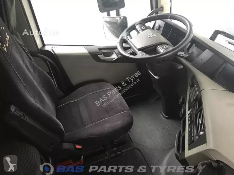 قطع غيار الآليات الثقيلة Volvo