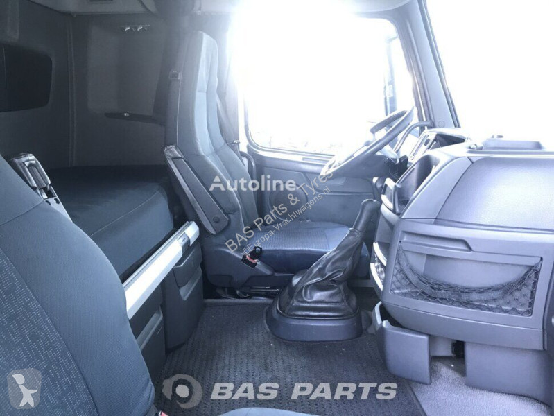 قطع غيار الآليات الثقيلة Volvo