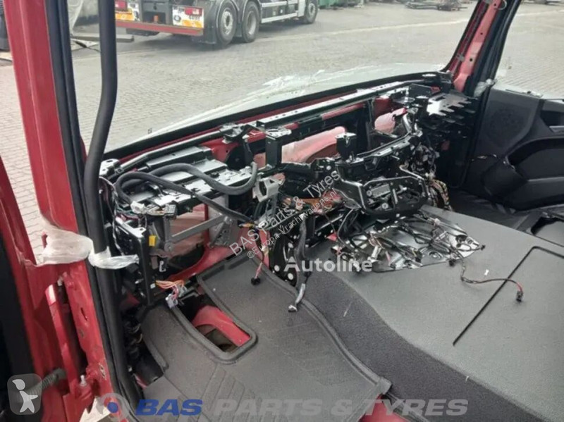 قطع غيار الآليات الثقيلة Mercedes