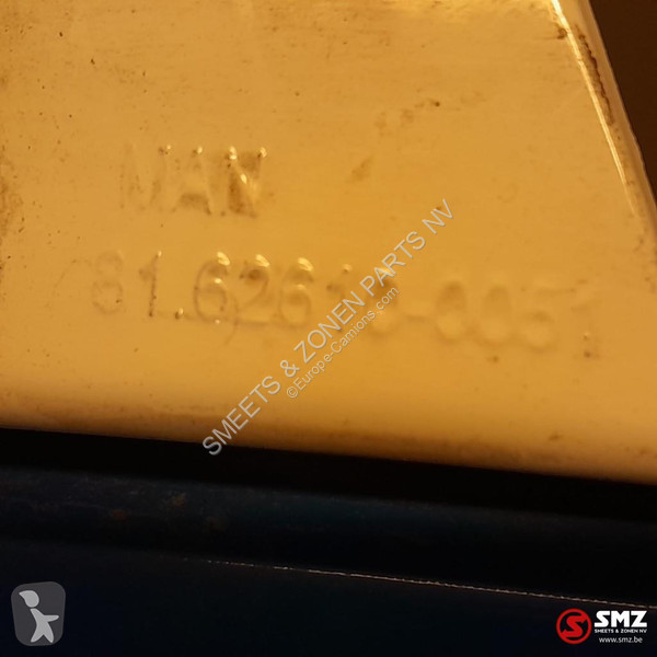 قطع غيار الآليات الثقيلة MAN Occ luchtdeflector...