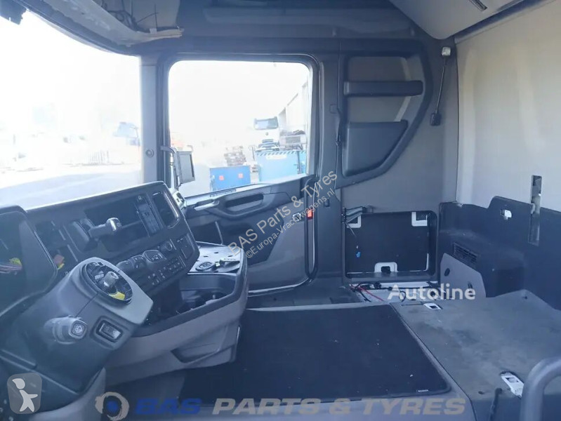 قطع غيار الآليات الثقيلة Scania