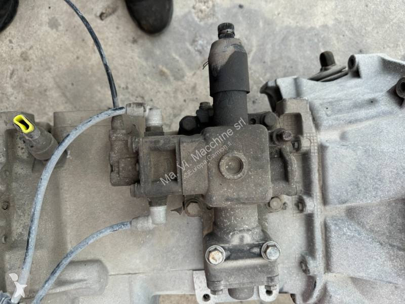 قطع غيار الآليات الثقيلة Iveco