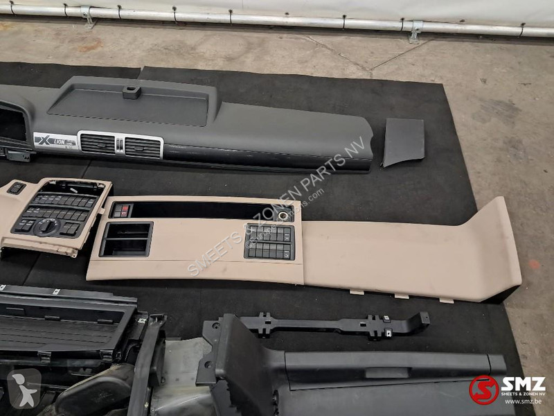 قطع غيار الآليات الثقيلة MAN Occ dashbordset...