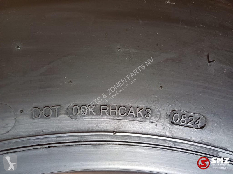 قطع غيار الآليات الثقيلة  Band vrachtwagen...