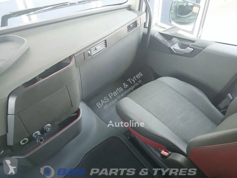 قطع غيار الآليات الثقيلة Volvo