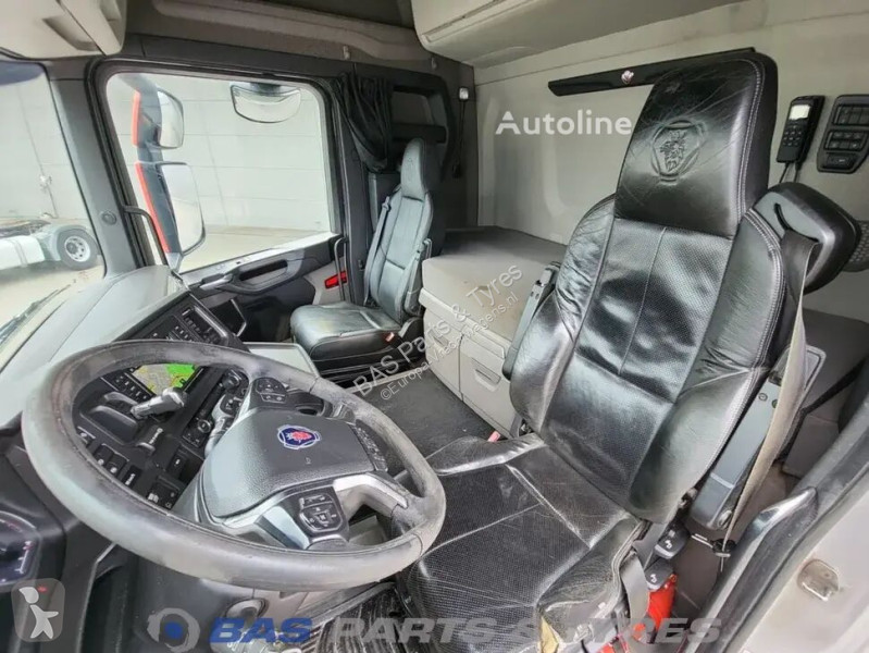 قطع غيار الآليات الثقيلة Scania