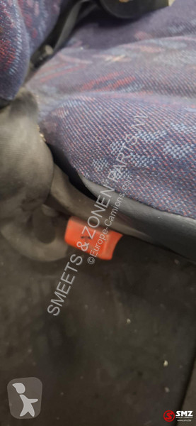 قطع غيار الآليات الثقيلة Mercedes Occ lot van 5...