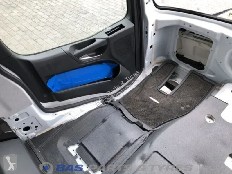 قطع غيار الآليات الثقيلة Mercedes