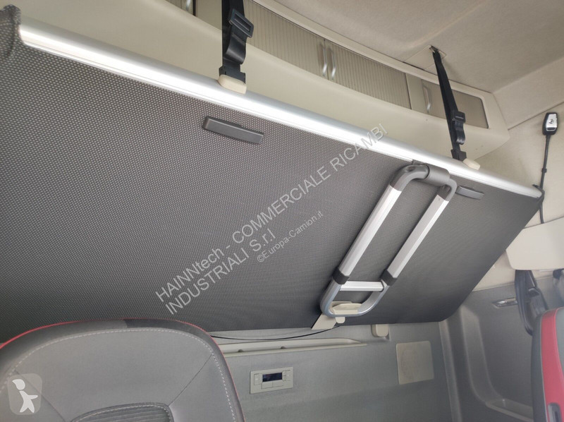 قطع غيار الآليات الثقيلة Volvo 4 GLOBETROTTER...