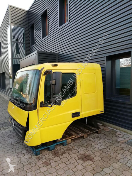 قطع غيار الآليات الثقيلة Mercedes AXOR ATEGO...