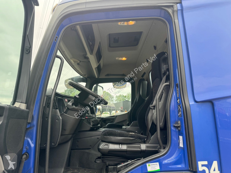 Náhradní díly pro kamiony Mercedes Truck...