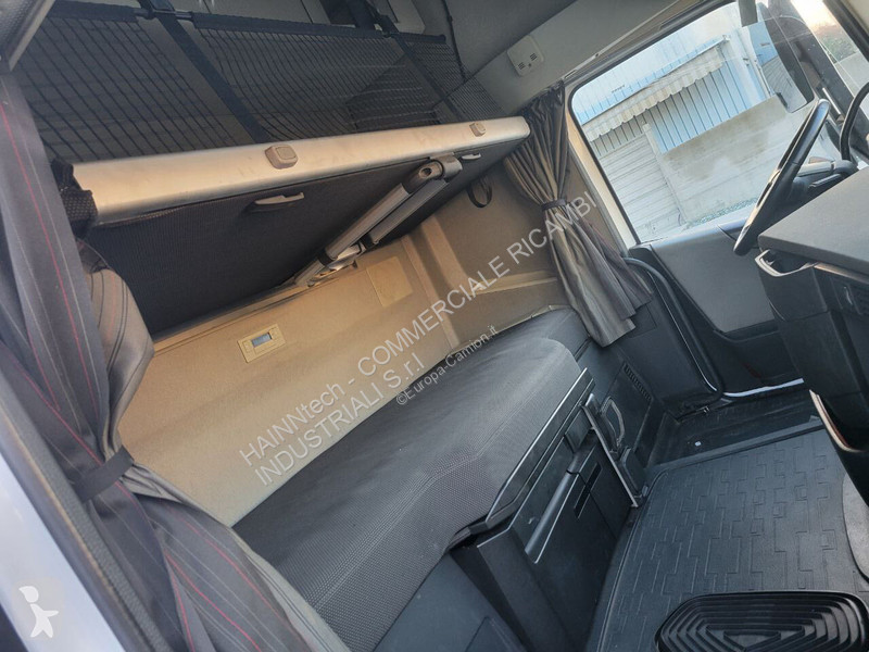 Vrachtwagenonderdelen Volvo FH