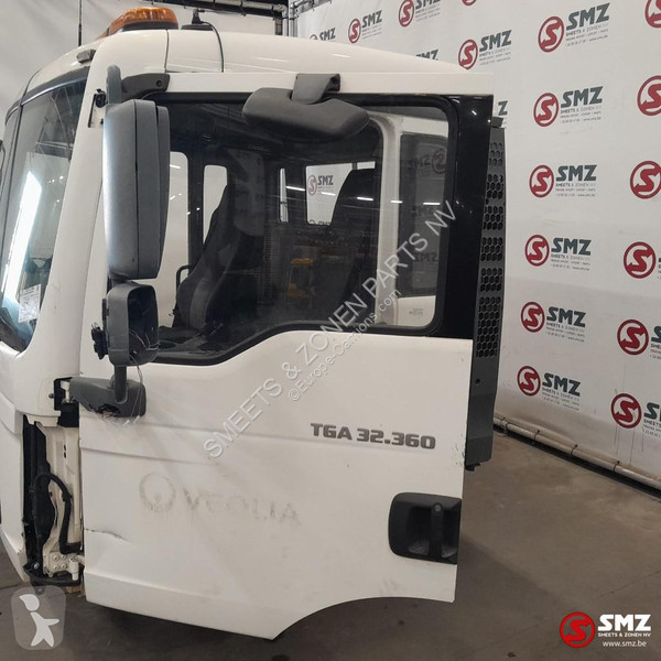 قطع غيار الآليات الثقيلة MAN Occ cabine RHD MAN