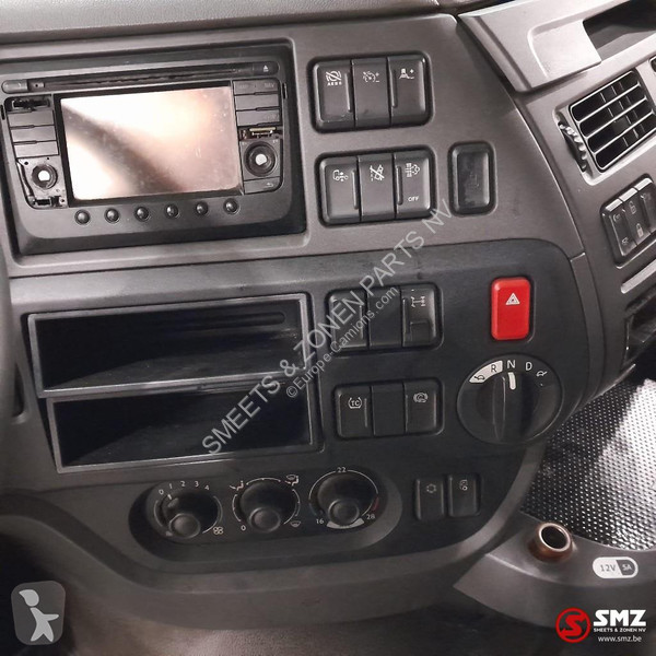 قطع غيار الآليات الثقيلة DAF Occ cabine DAF